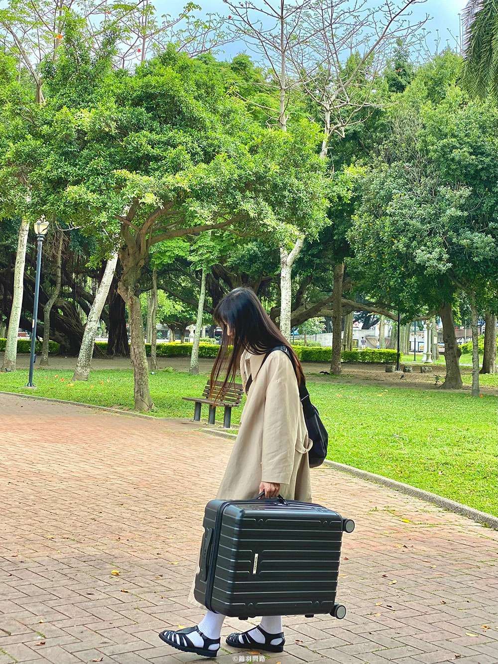 【開箱】陪我走進新生活的第一個行李箱CENTURION 百 06.jpg