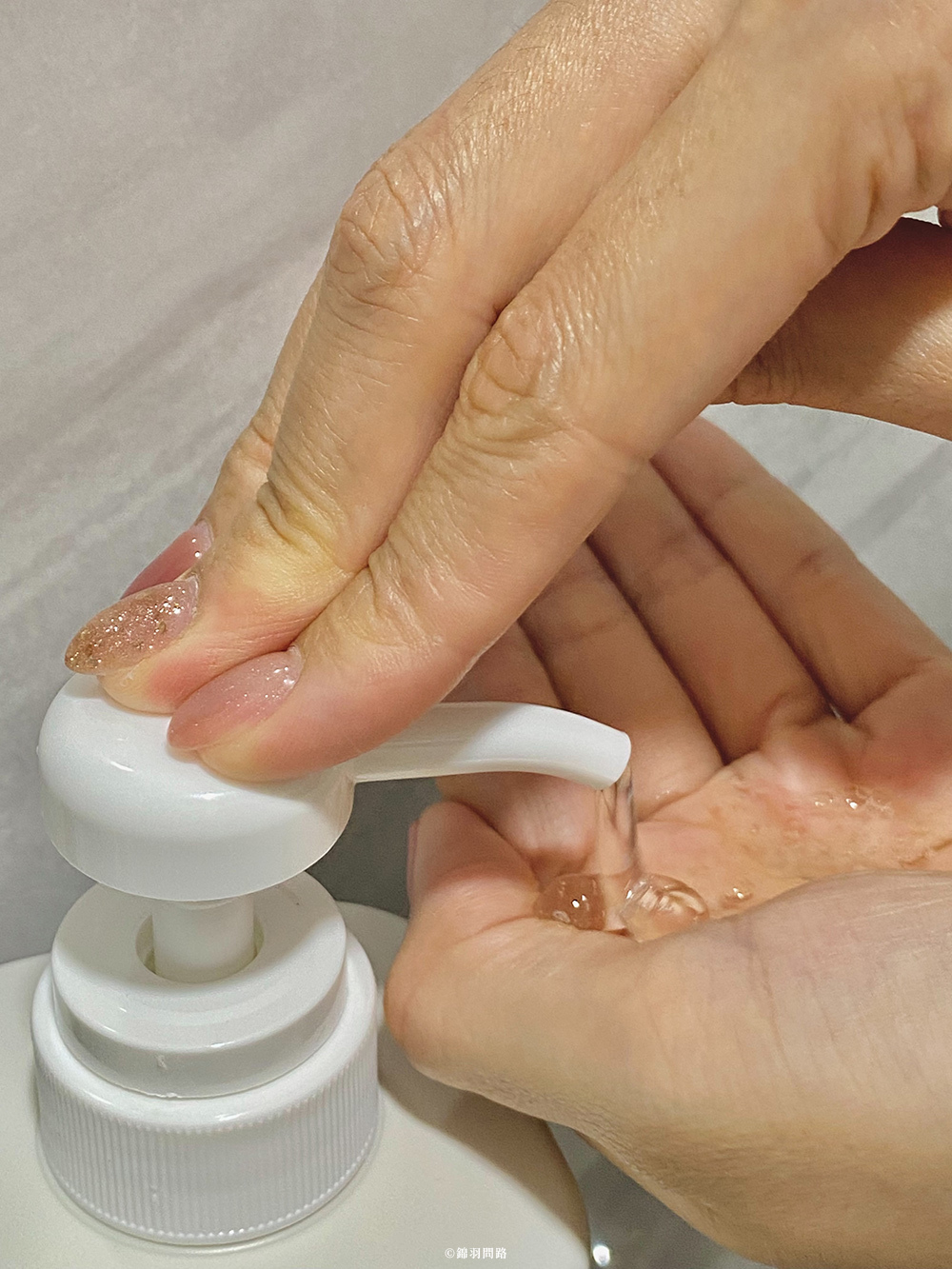 【開箱】從頭開始,為生活多加一點溫柔百夫長「白茶控油洗髮精 【開箱】從頭開始,為生活多加一點溫柔百夫長「白茶控油洗髮精