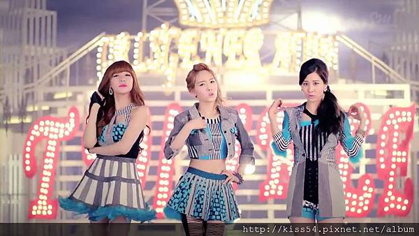 [DLKOO.com]TTS (TaeTiSeo) - Twinkle (HD 1080p).mp4_000214797