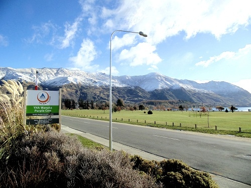 YHA-Wanaka-exterior-1-2013.jpg