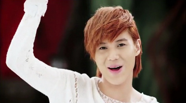 SHINee-Hello-MV-cut-TAEMIN.jpg