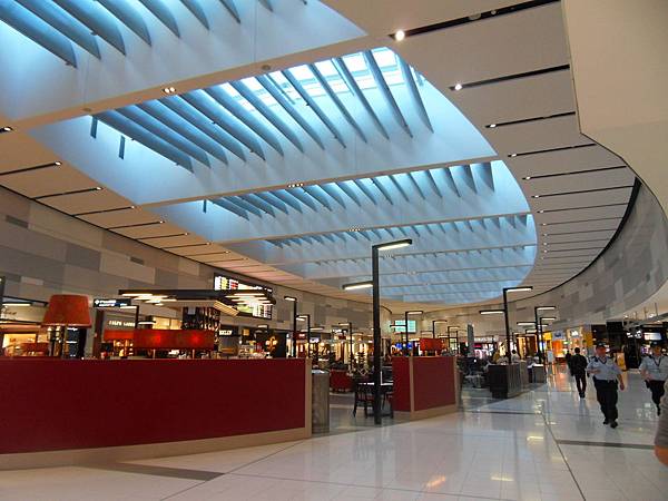 Sydney_Airport_Terminal_One_Airside