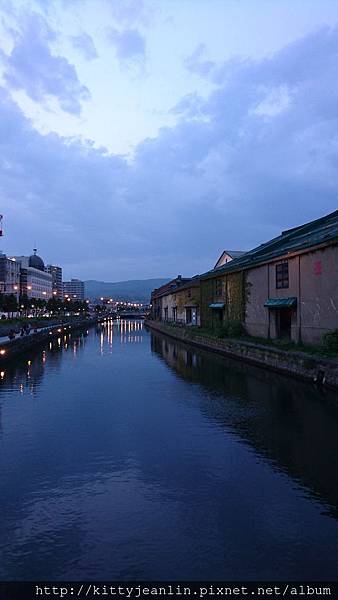 靜候藍調的小樽運河
