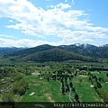 藍天白雲配綠地白山頭-烈日版星野登場