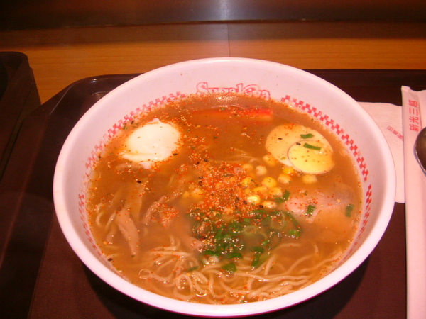 20081110 新光三越 壽賀嘉屋拉麵 (2).JPG