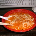 20081116 全家 熱烈一番担担麵 $70 (10).JPG