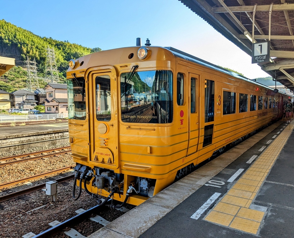 全日本票選第一的觀光列車 四國 四国愛媛「伊予灘物語」Iyo