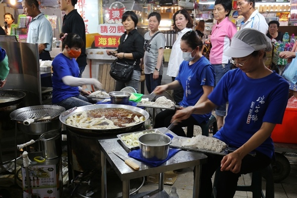 屏東東港華僑市場瑞字號旗魚黑輪3727