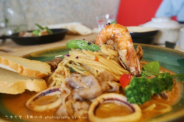 台中大里美食漫典咖啡輕食養生健康海鮮義大利麵.番茄百匯健康煲.漫典起司牛肉丸5035 台中大里美食漫典咖啡輕食養生健康海鮮義大利麵.番茄百匯健康煲.漫典起司牛肉丸5035