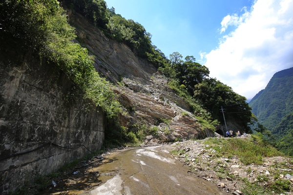 花蓮秀林景點銅門慕谷慕魚生態廊道步行四小時銅門發電廠銅門派出所翡翠谷清水發電廠龍澗發電廠清流發電廠6550