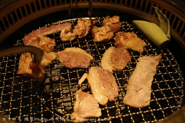 台中西屯區燒肉NikuNiku 肉肉燒肉秋紅谷附近單點雙人套餐三人套餐塌塌米座位獨立空間座位7251