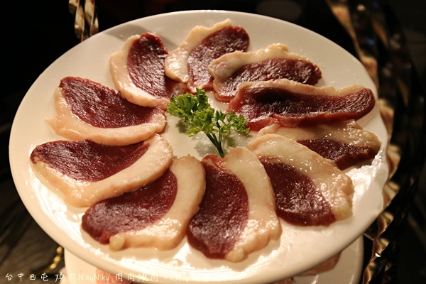 台中西屯區燒肉NikuNiku 肉肉燒肉秋紅谷附近單點雙人套餐三人套餐塌塌米座位獨立空間座位7216 台中西屯區燒肉NikuNiku 肉肉燒肉秋紅谷附近單點雙人套餐三人套餐塌塌米座位獨立空間座位7216