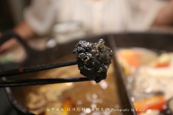 台中西區牧沐苑精緻麻辣火鍋BRT茄苳腳鄰近皇家四季酒店高hotel one草悟道市民廣場9216 台中西區牧沐苑精緻麻辣火鍋BRT茄苳腳鄰近皇家四季酒店高hotel one草悟道市民廣場9216