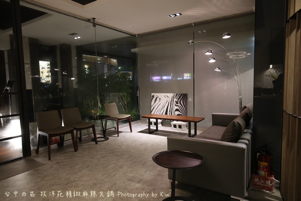 台中西區牧沐苑精緻麻辣火鍋BRT茄苳腳鄰近皇家四季酒店高hotel one草悟道市民廣場9093 台中西區牧沐苑精緻麻辣火鍋BRT茄苳腳鄰近皇家四季酒店高hotel one草悟道市民廣場9093