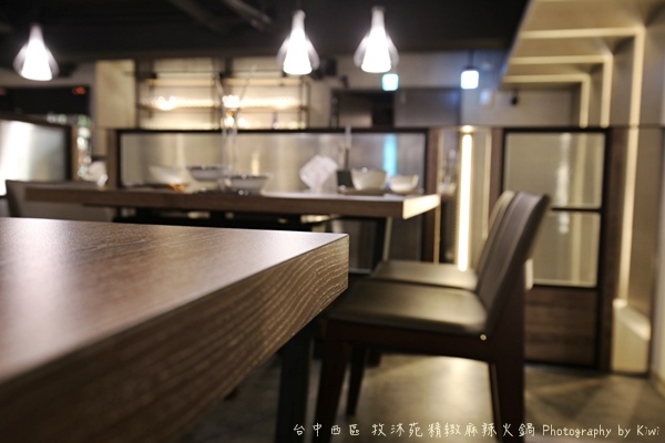 台中西區牧沐苑精緻麻辣火鍋BRT茄苳腳鄰近皇家四季酒店高hotel one草悟道市民廣場9107 台中西區牧沐苑精緻麻辣火鍋BRT茄苳腳鄰近皇家四季酒店高hotel one草悟道市民廣場9107