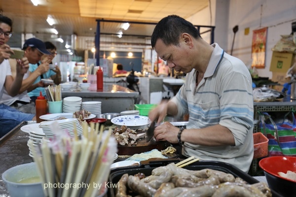 台南鹽水張瑞芳豬頭飯鹽水公有零售市場內2562 台南鹽水張瑞芳豬頭飯鹽水公有零售市場內2562