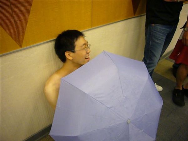 整個八光他全身了