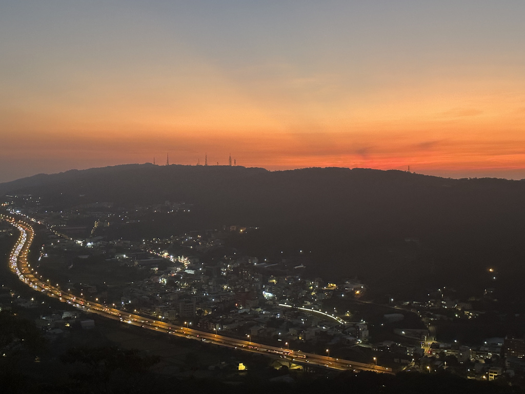 苗栗三義 三角山 夜景照