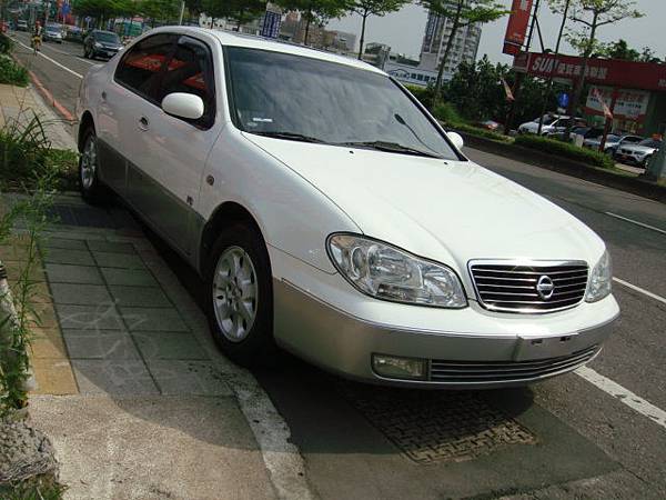 2003年日產CEFIRO 2.0,1手車,少跑,代步好車,空間大,舒適,無事故,冷氣強,引擎安靜 無漏油 無異音 