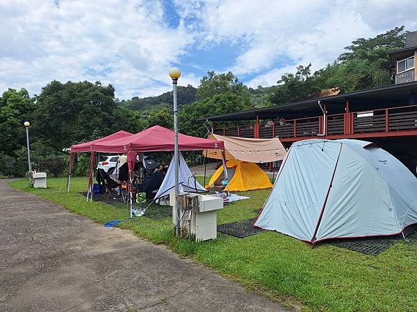 虹杉露營區.jpg