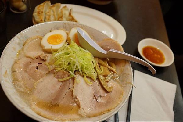 Kotteri Ramen Naritake_1.JPG