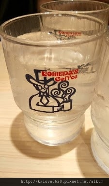 KOMEDA的玻璃杯.JPG