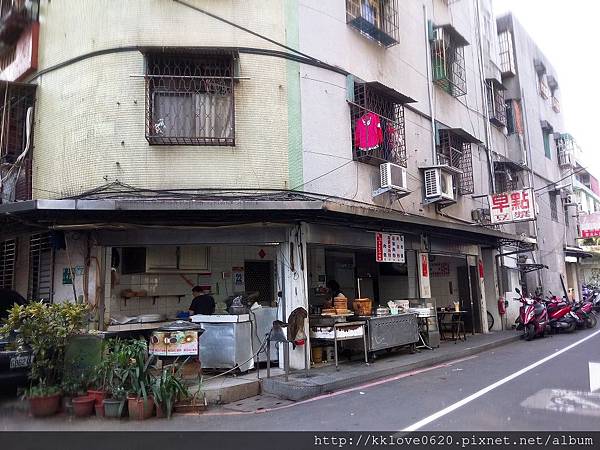 「中正路無名早餐店」外觀.jpg