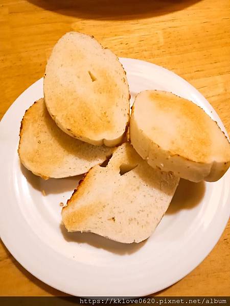 「吉米廚房」附餐麵包.jpg