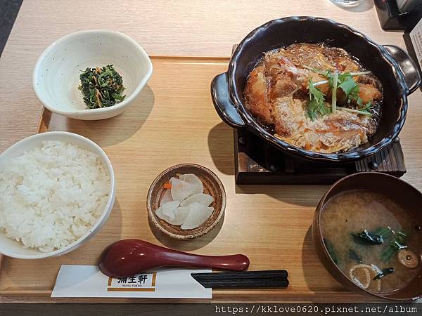 「彌生軒板車站」豪華煮定食01.jpg