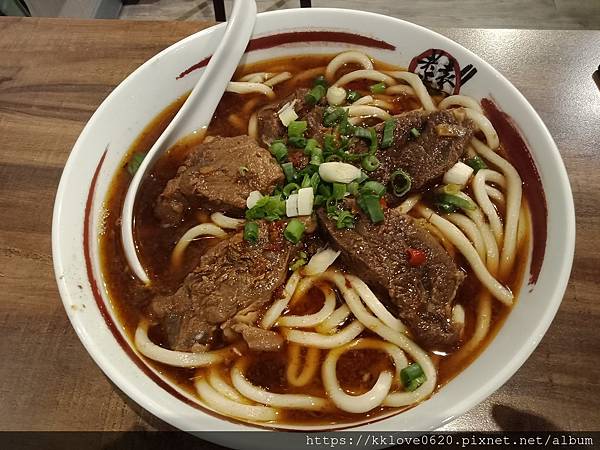 「老袁牛肉麵」牛肉麵.jpg