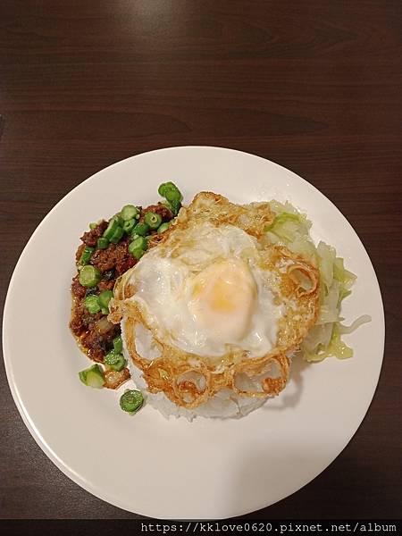 「光復食堂」打拋豬肉飯.jpg