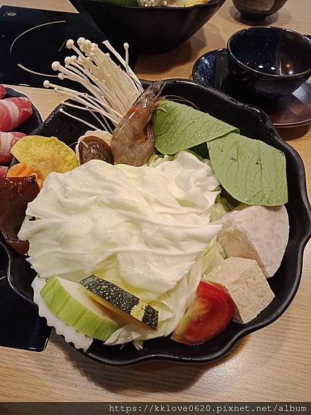「山崎火鍋」菜盤.jpg