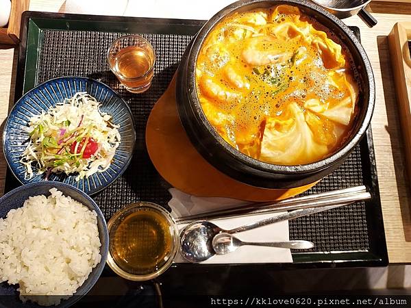 「揪丼」韓式海鮮豆腐鍋.jpg