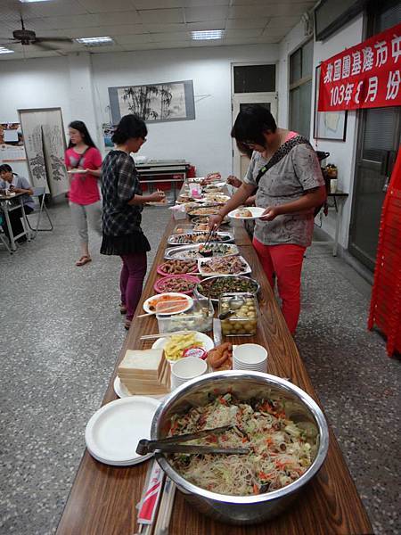 1030816.中山區團委會103年第3次委員會暨8月份月會 (10).jpg