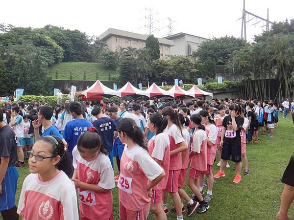 1040523救國團基隆市中山區團委會支援協和發電廠104年睦鄰路跑 (6).jpg