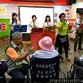 1061112(日) 救國團基隆市中山區團委會至市立醫院關懷長者活動 (12).jpg