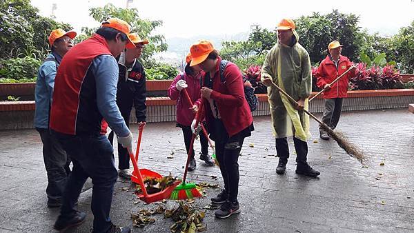 1070415救國團中山區團委會--公益活動社區美化 (2).jpg