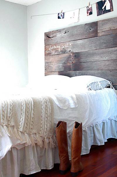 barnwood_headboard_final.jpg