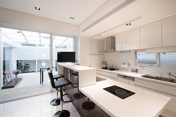 image023.jpg image023.jpg