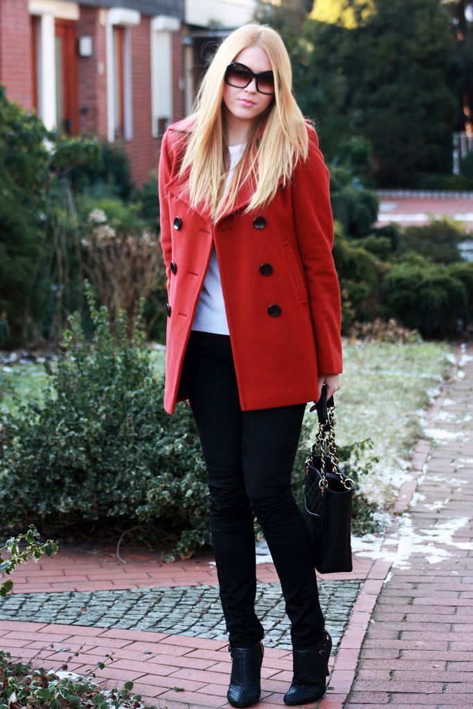 red_coat3