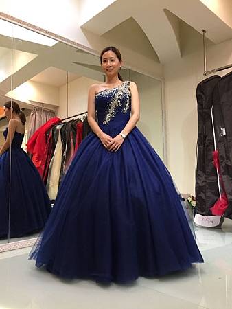 [推薦]禮服出租推薦-手工禮服