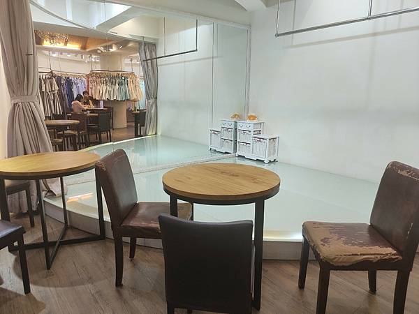 LINE_ALBUM_喜事多婚禮市集相本_250418_8.jpg LINE_ALBUM_喜事多婚禮市集相本_250418_8.jpg