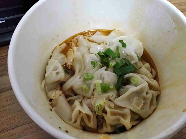 (楠梓區) 等魚砂鍋｜智勝所｜重慶渝小麵｜鶴味道｜正興麻辣泡