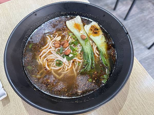 (楠梓區) 等魚砂鍋｜智勝所｜重慶渝小麵｜鶴味道｜正興麻辣泡