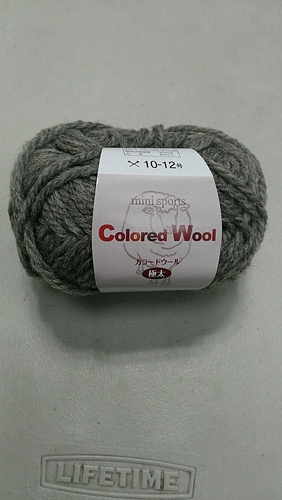 ski colored wool