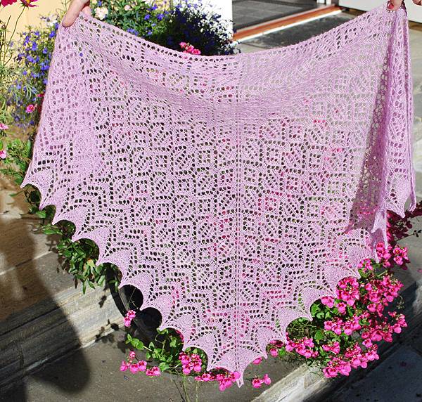 Heartland Lace Shawl 蕾絲披肩(一絞)1.jpg