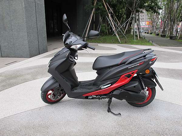 山葉 Yamaha Cygnus X 新勁戰五代125 Abs 誰比我真實 痞客邦