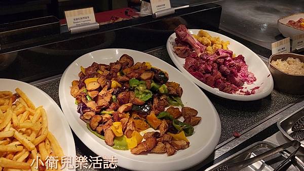 台中壽星優惠．溫莎咖啡廳．台中吃到飽．台中裕元花園酒店美食