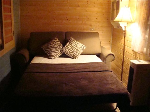 夜晚的 Villa小木屋 -馥玲的床