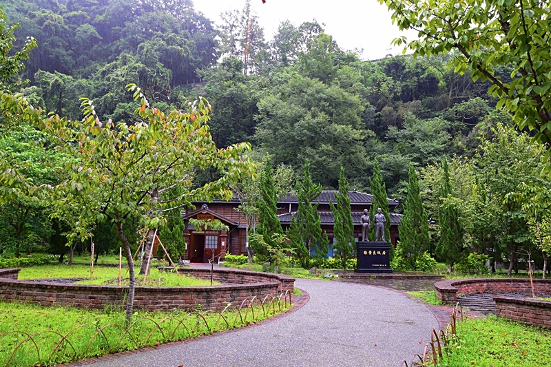 DSC_0112.JPG DSC_0112.JPG